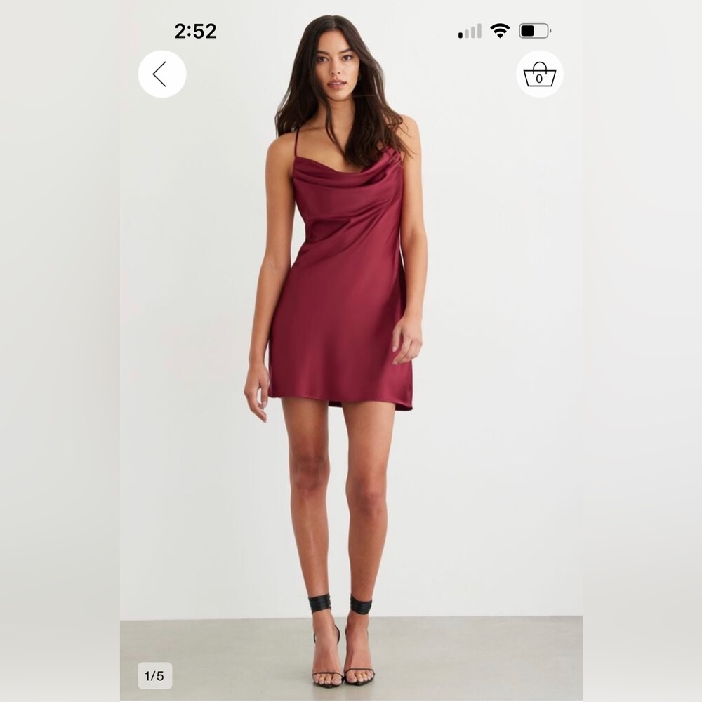 Satin red dress - Picture 2 of 2
